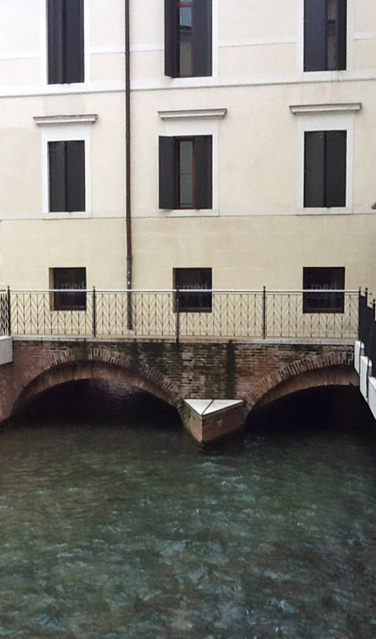 Universita' di Treviso balconi in marmo